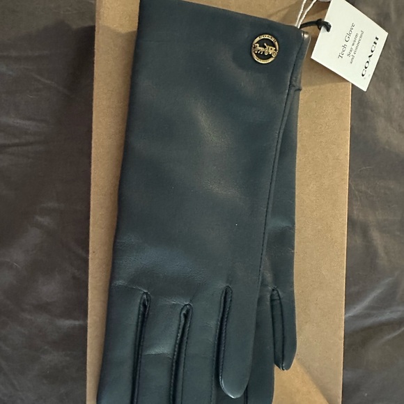 Coach leather gloves - Picture 3 of 4